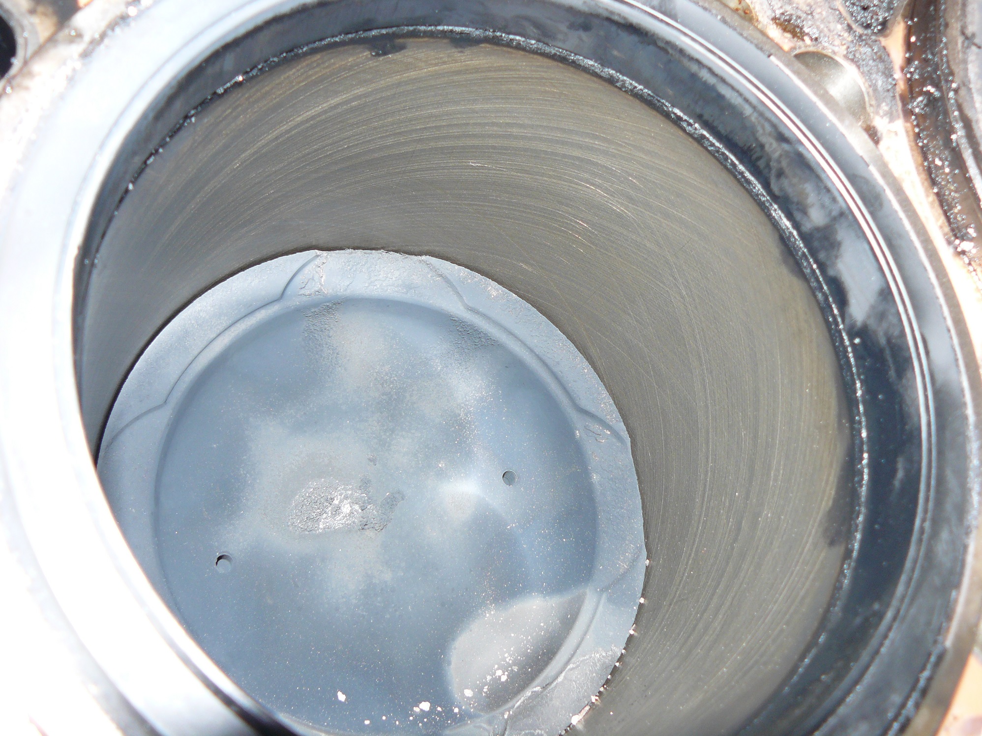 Maxodyne FTC Decarbonizer can oxidize/burn off carbon buildup on cylinders ftc decarbonizer deglaze cylinders cross hatch